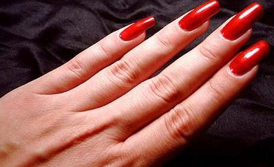 long red fingernails